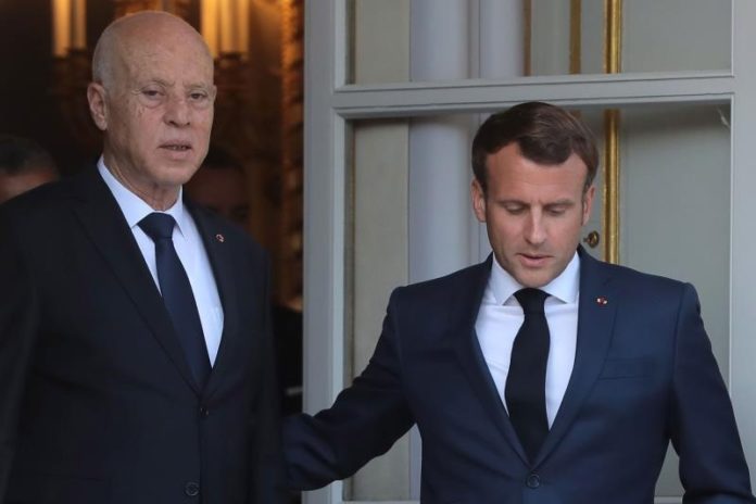 La France se tient à coté de la Tunisie