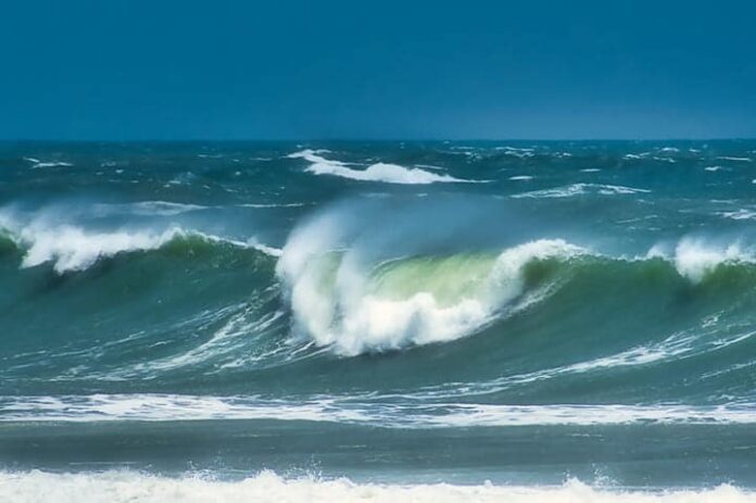 Météo : alerte rouge dans 15 régions, baignade interdite ce week-end