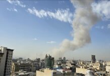 L'Iran a tiré des dizaines de missiles balistiques sur Israël